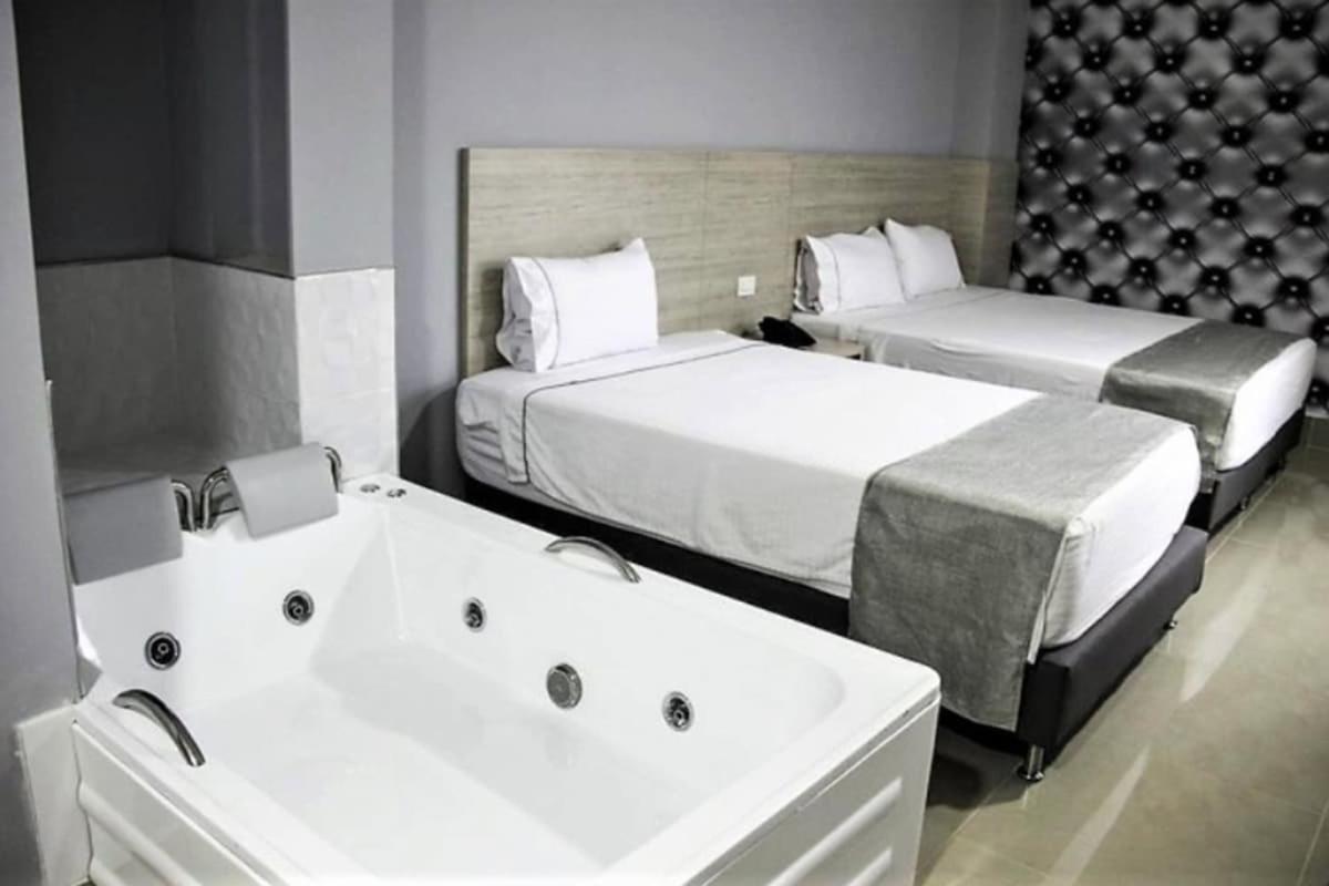 Hotel Lleras Express Medellín Eksteriør bilde